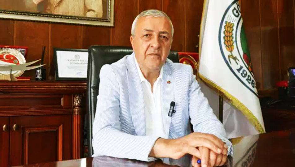 chpden istifa eden belediye baskanindan akpye gececegi iddialarina aciklama cogunluk kimden yanaysa ben onlarla beraber hareket edecegim xrZ7wkgM