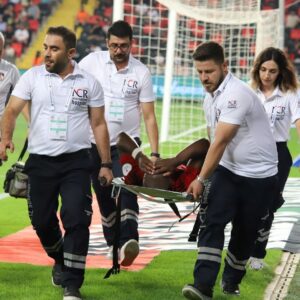 galatasaray macinda sakatlanmisti gaziantep fk mbakatanin son durumunu acikladi xSYCDwvA