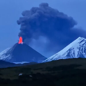 klyuchevskoy yanardagi yeniden faaliyete gecti PtRqwsd4