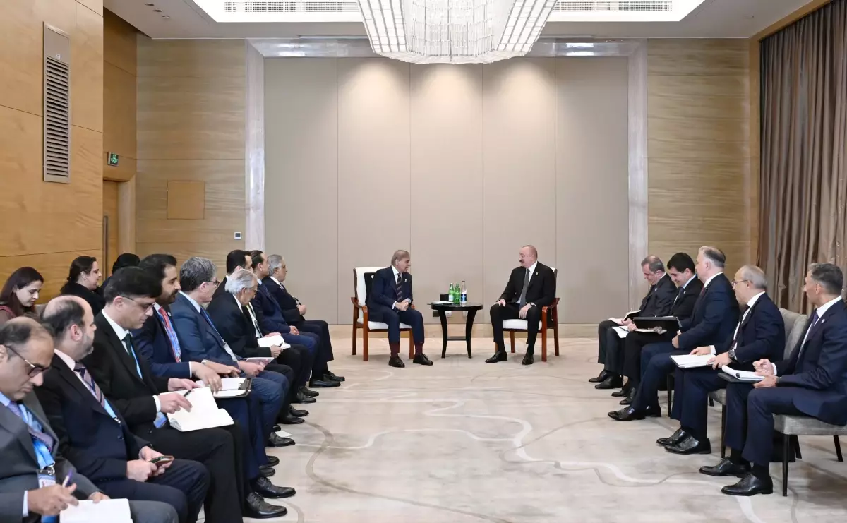 aliyev ve serif tiencinde bulustu JhcCTA7q