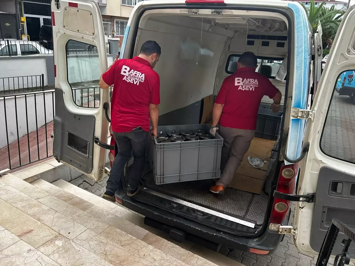 bafrada ihtiyac sahiplerine sicak yemek destegi irkW5TrL