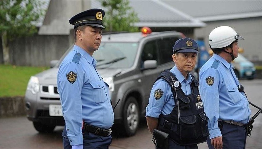 japonyada meclis uyesinin ogluna idam cezasi 2si polis 4 kisiyi oldurdu l3MPrlg3.jpg