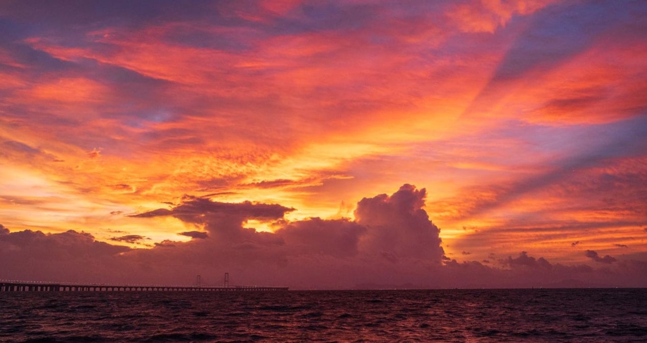ulke alarma gecti tum ucuslar iptal edildi okul ve is yerleri kapatildi vMisFVg8