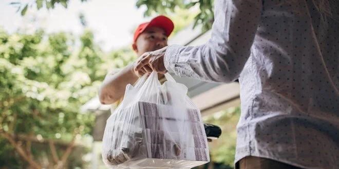uygulamanin acigini buldu iki yil boyunca bedava yemek yedi 8e7XXC6S.jpg