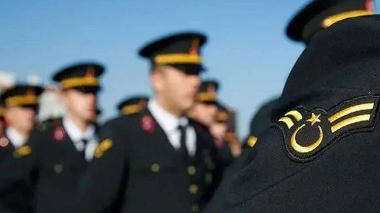 jandarma genel komutanligi personel alimi ne zaman jgk 29 sozlesmeli personel alimi sartlari neler Nu5Ek38j.jpg