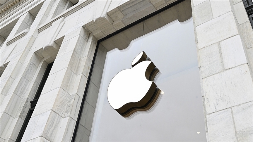 Apple bazı popüler uygulamaları kaldırdı, Kremlin tepki gösterdi