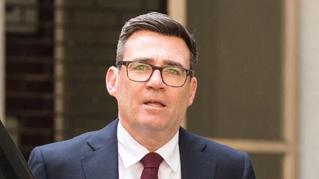 Ingilterenin yeni basbakani andy burnham kimdir kariyeri kac yasinda ozel hayati yrfscSJy